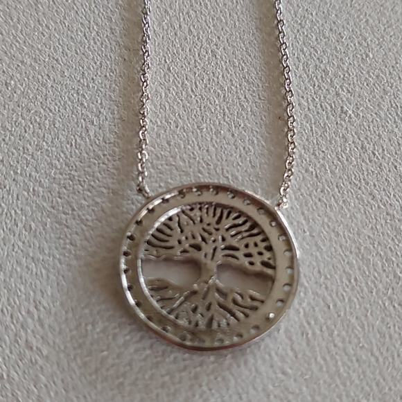 Silver 🌲Tree of Life 🌲 NECKLACE - Picture 5 of 6